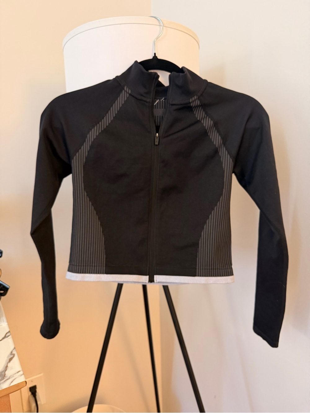 Fabletics seamless fusion jacket